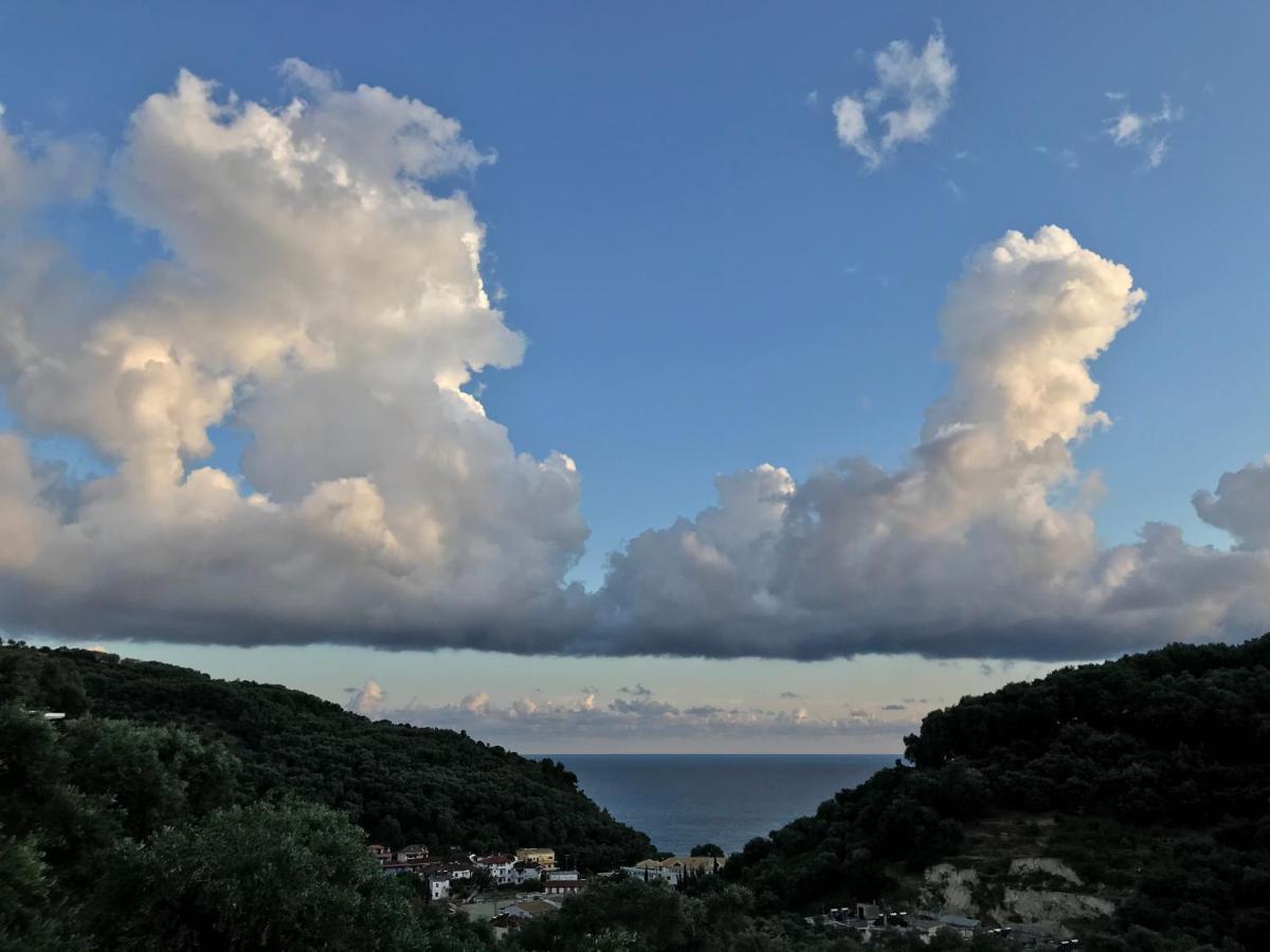 Asaya Hills Villas Parga Exterior photo