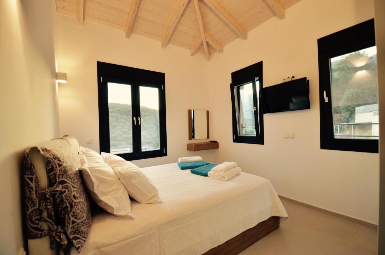 Asaya Hills Villas Parga Exterior photo